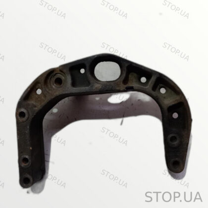 A6112230504 кронштейн подушки двигателя Кронштейн подушки двигателя Mercede