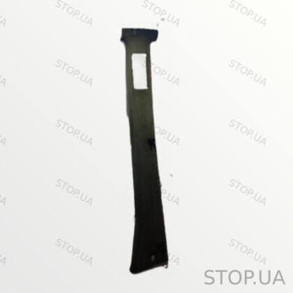 A6386924701 накладка средней стойки внутренняя правая Накладка средней стой