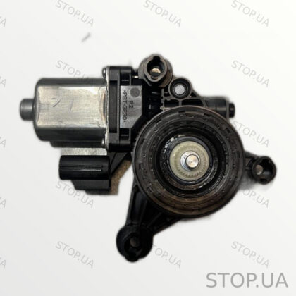 CM094300 моторчик стеклоподъемника Моторчик стеклоподъемника задних левых д