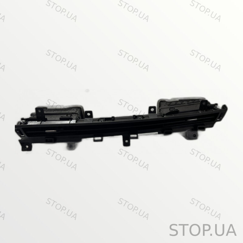 LJ8BR018C19A дефлектор торпедо правый Дефлектор торпедо правый Ford Mustang