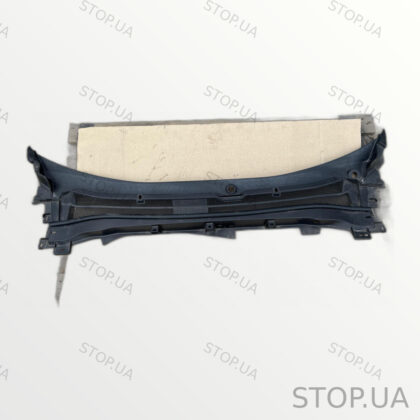 LJ8BR02216CAW пластик под лобовое стекло Пластик под лобовое стекло (жабо