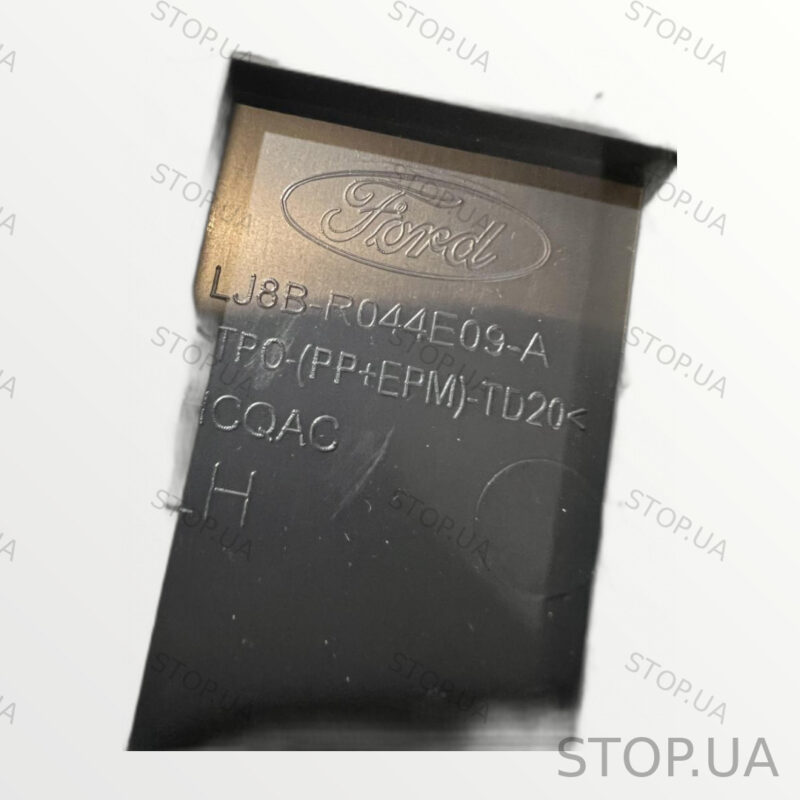 LJ8BR044E09A накладка центральной консоли левая Накладка левой центральной — изображение 2