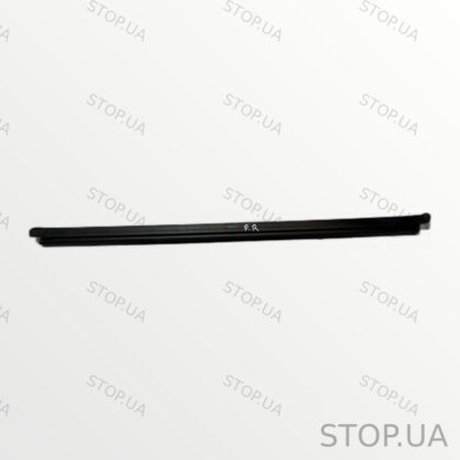 LJ8BR20570A ущельнитель стекла двери передний правый нижний Уплотнитель сте