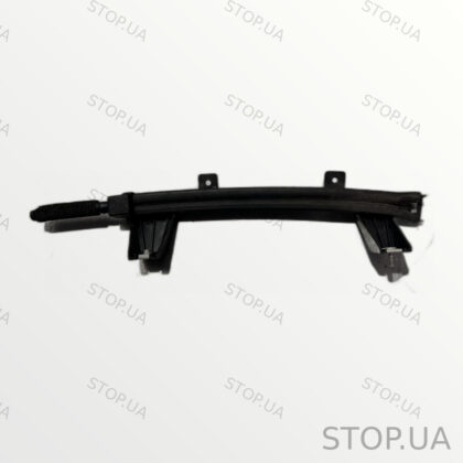 LJ8BR263A20A направляющая стекла передняя правая Направляющая стекла передн