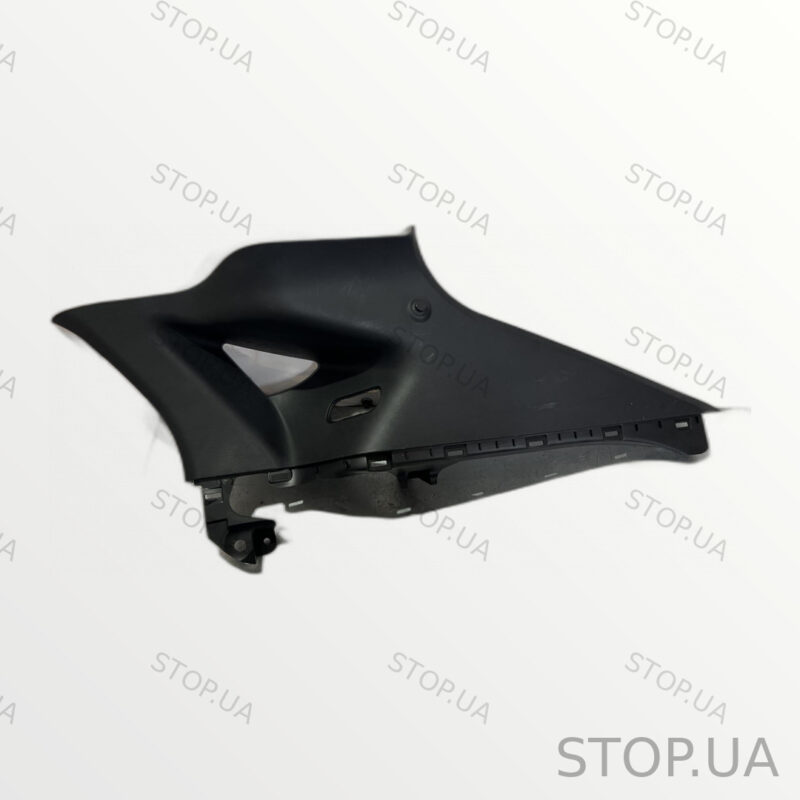 LJ8BR31148AE обшивка багажника внутренняя правая верхняя Ford Обшивка багаж