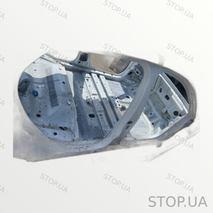 LJ8Z5824300A стойка кузова центральная правая Стойка кузова центральная пра