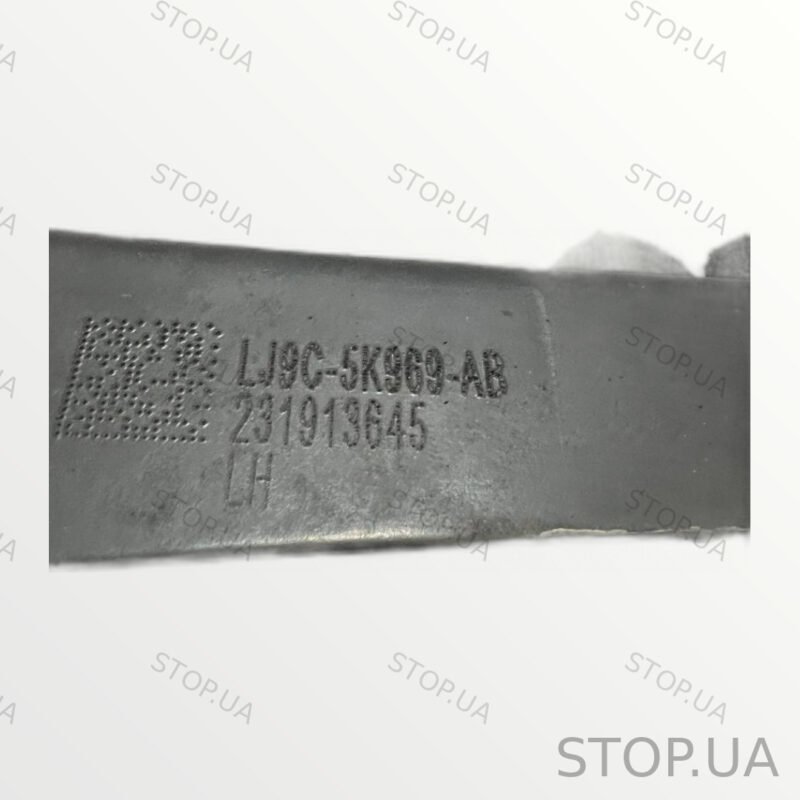 LJ9C5K969AB задний левый нижний рычаг Важель задний левый нижний Ford Musta — изображение 2
