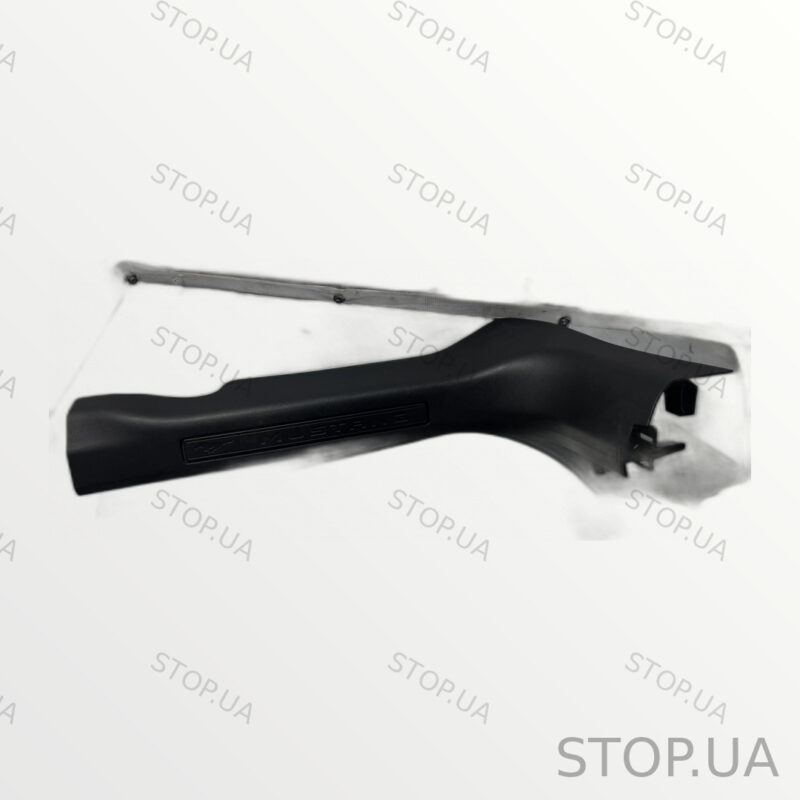 LK9BR13200CAW накладка порога внутренняя передняя правая Накладка порога вн