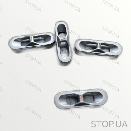 PT00000366 фиксация багажника Rivian R1T (2022–2023)