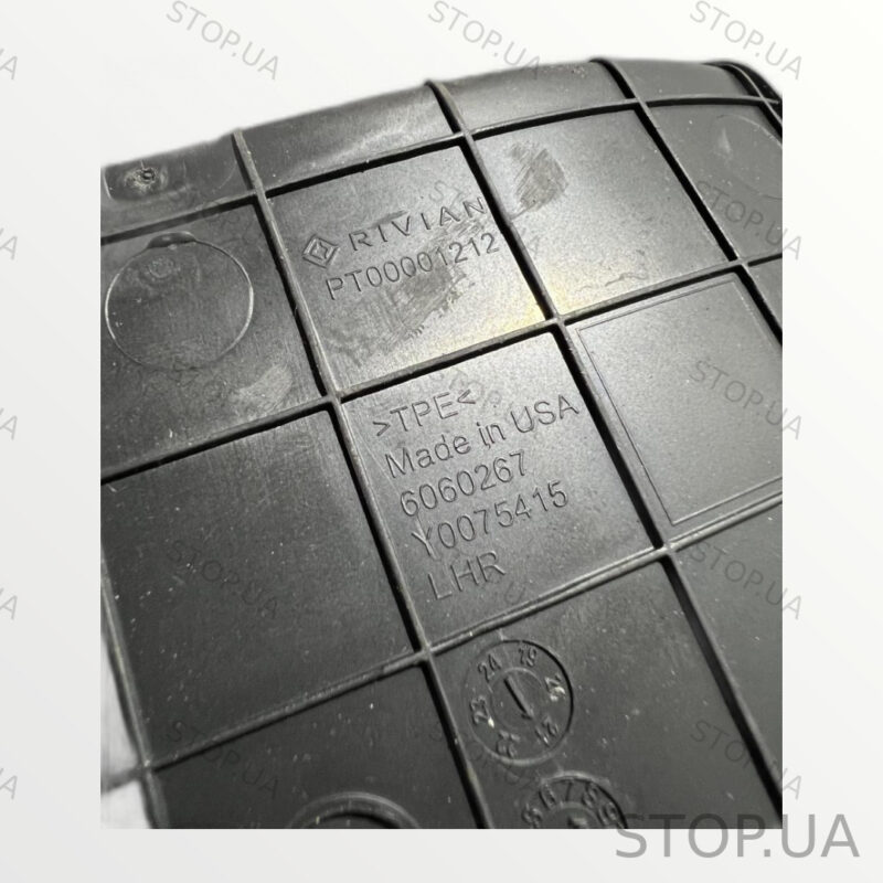 PT00001212 коврик Rivian R1T — изображение 2