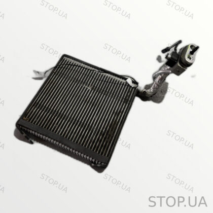 PT00001832 Радиатор печки Rivian Array (2022–2023)