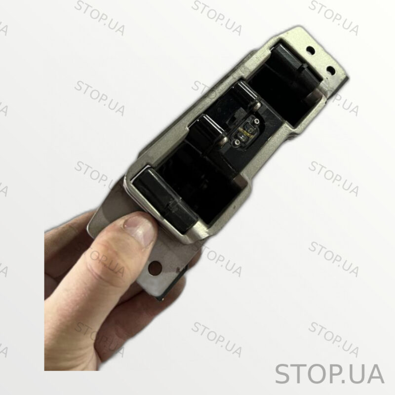 PT00041067 замок крепления багажника Rivian R1T — изображение 2