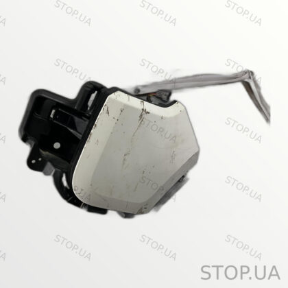 PT00053407 лючок порта зарядки Rivian R1T (2022–2023)