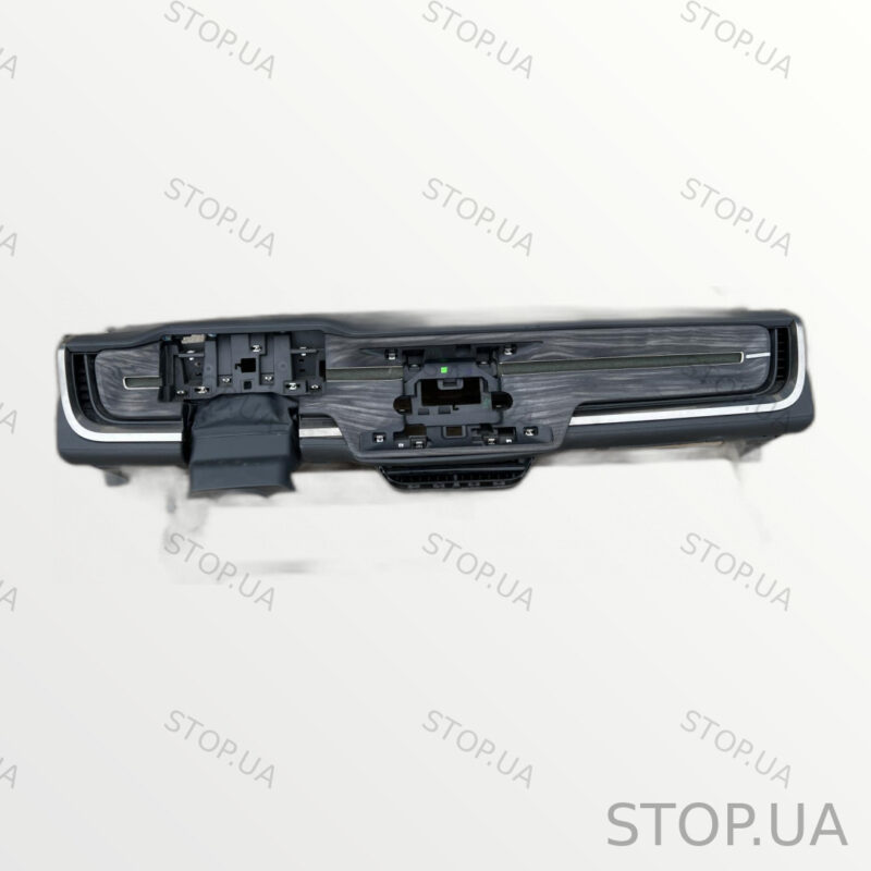 PT00061133 Передняя панель Rivian Array (2021–2023)